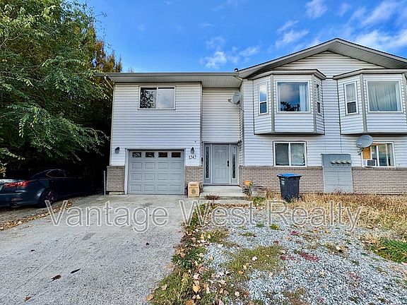 2nd image of 1242 Pheasant St #202