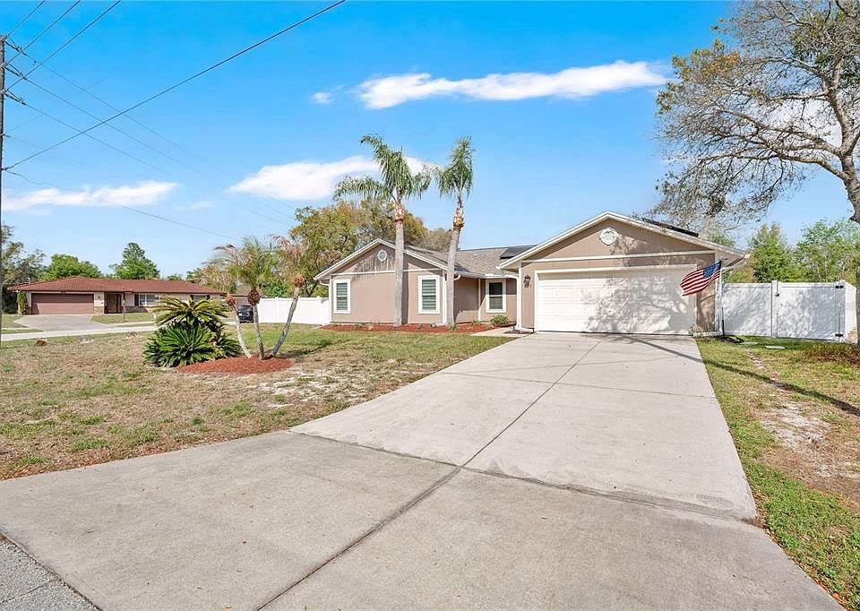 1st image of 985 Hemingway Dr