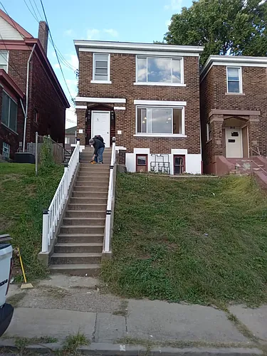 2811 Brentwood Ave Photo 1