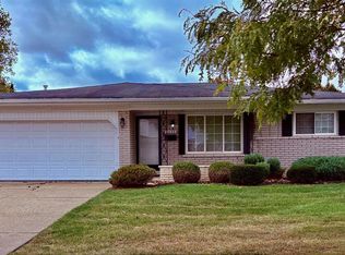 3096 Reese Dr, Sterling Heights, MI 48310