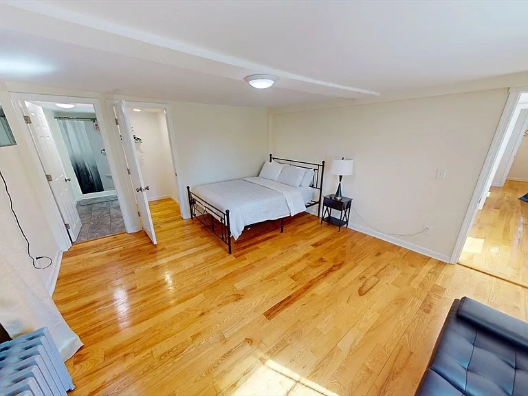 266 Webster St — Photo 22