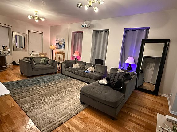 3rd image of 4158 S Calumet Ave #1