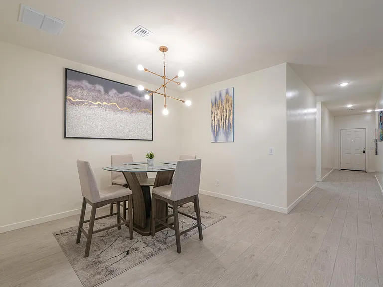 2470 N Abbey Rd — Photo 13