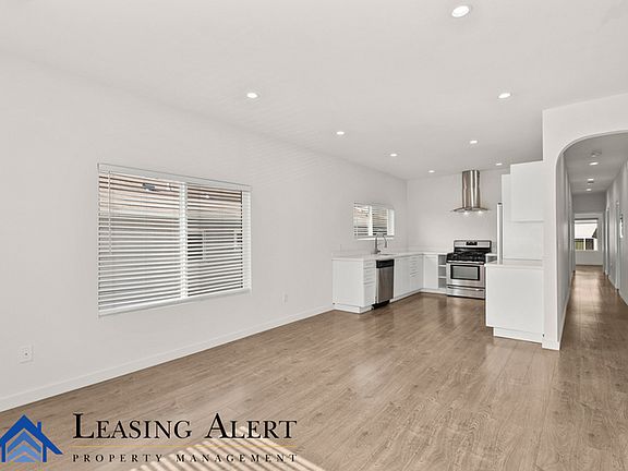 3rd image of 1165 N Kingsley Dr #0