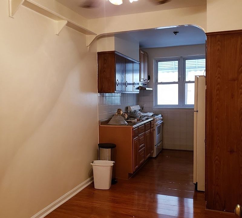 1st image of 4703 28th Ave #1