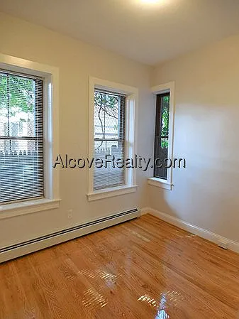 1 bed, 1.0 bath, $2,850 — Photo 4