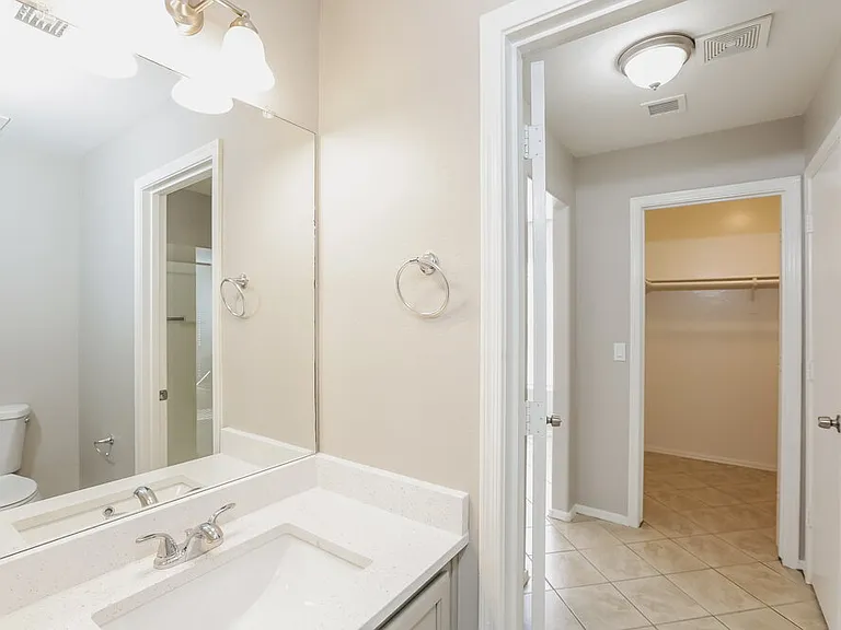 225 N 223rd Ave — Photo 16