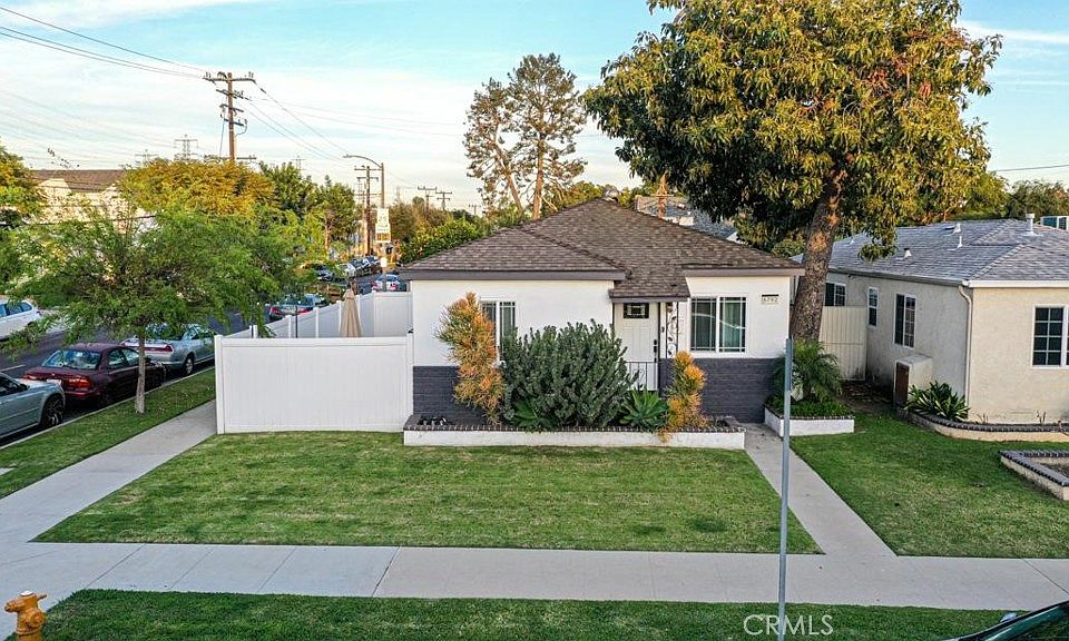 1st image of 6792 Gaviota Ave