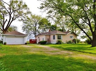 925 W Prairie Rd, Mazon, IL 60444