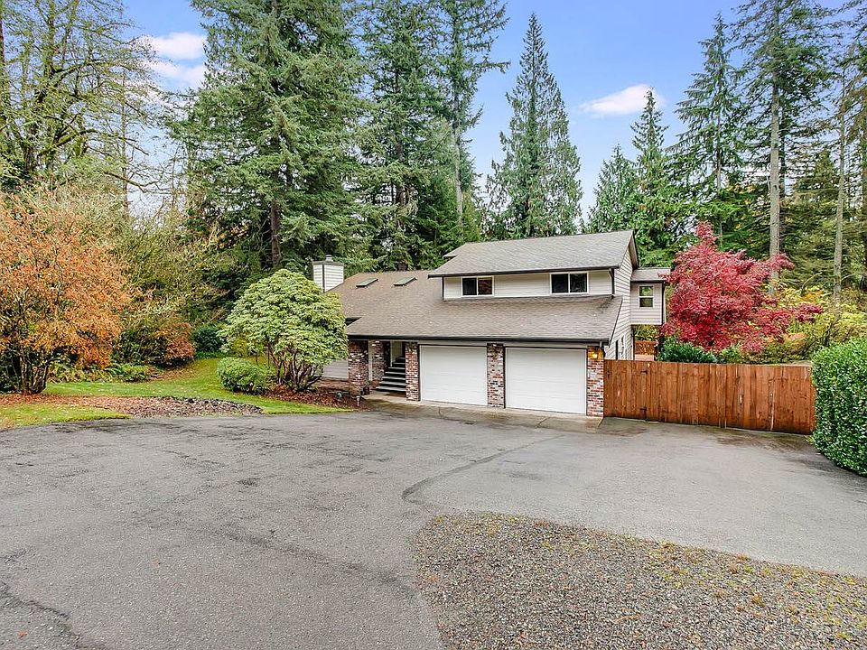 1st image of 25435 SE Mirrormont Dr