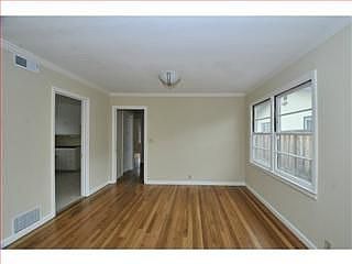 4th image of 3401 Park Blvd
