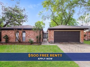 15806 Mill Point Dr, Houston, TX 77059