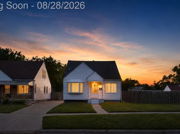 21227 Panama St, Warren, MI 48091