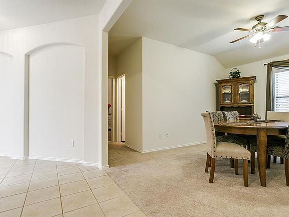 4th image of 2109 Helmoken Falls Dr