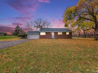 7033 Beecher Rd, Flint, MI 48532