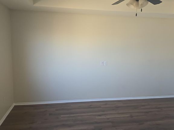3rd image of 208 Nevers Ct