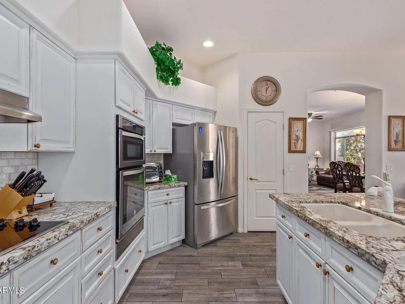 3 bed, 3.0 bath, 2253 sqft, $3,500 — Photo 4