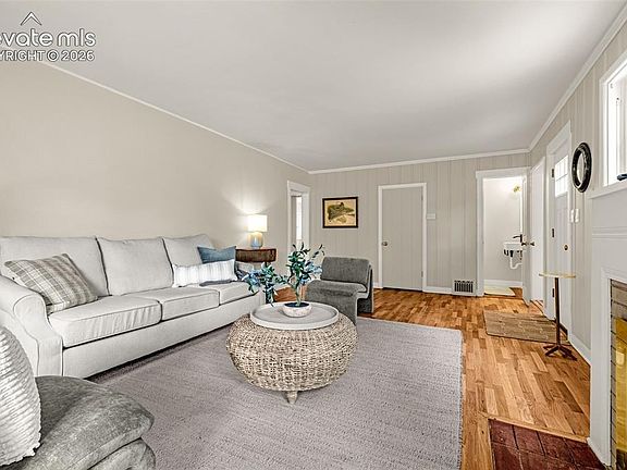 5th image of 125 Wolfe Ave