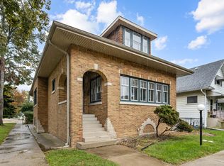 900 Lathrop Ave, Forest Park, IL 60130
