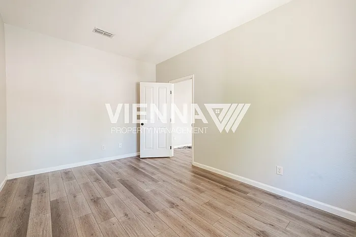 6506 Jackson Dr — Photo 16