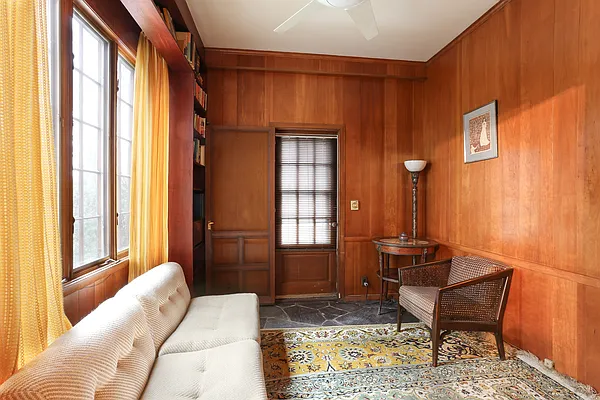 Sold by Terrace Sotheby's International Realty | media 18