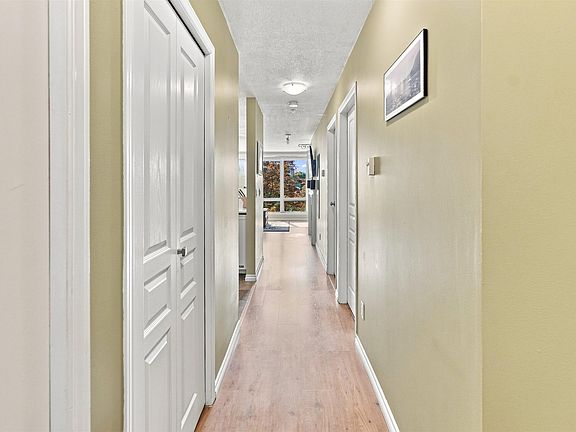 4th image of 5800 Andrews Rd #206