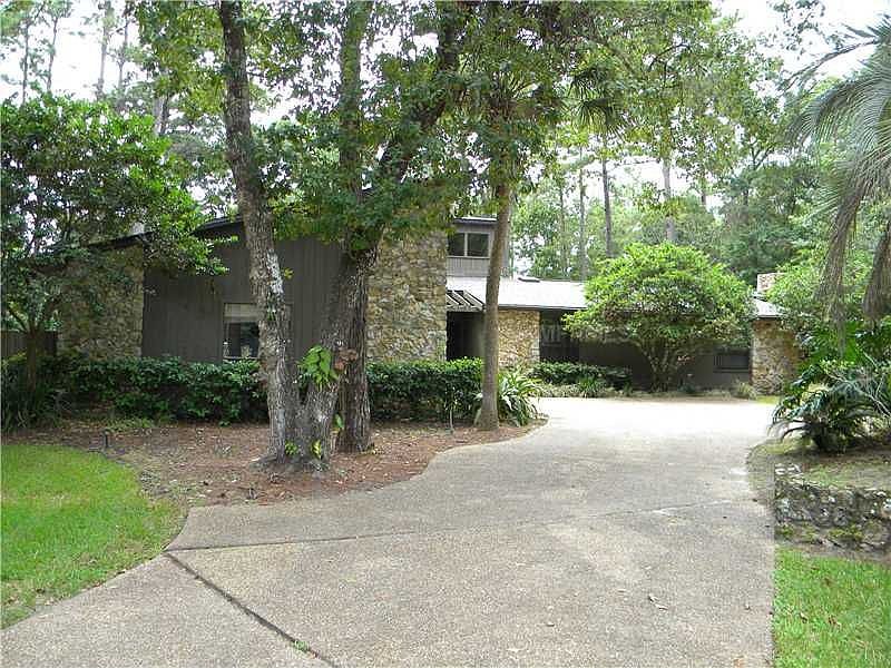 1st image of 124 Wisteria Dr