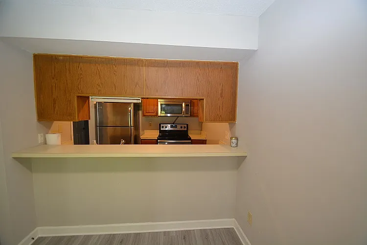 1 bed, $1,100 — Photo 3