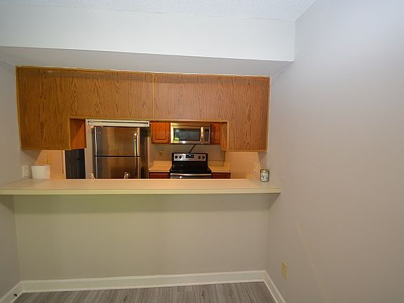 3rd image of 3319 Tarleton W