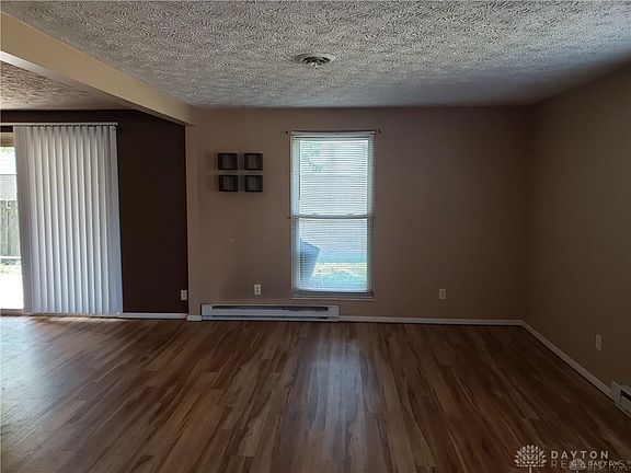 5th image of 4317-4319 Sarah Dr