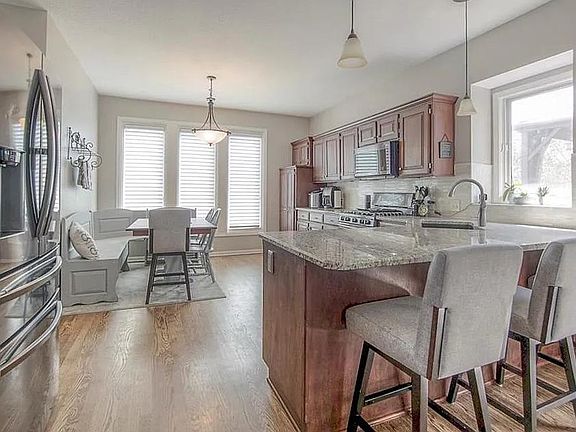 2nd image of 6007 Hilltop Dr