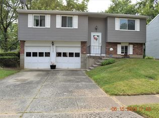 2728 Pawnee Dr, Indianapolis, IN