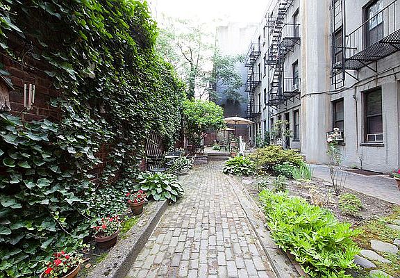 5th image of 324 E 70th St #411
