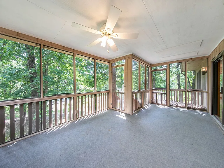 3 Joanie Ln — Photo 24