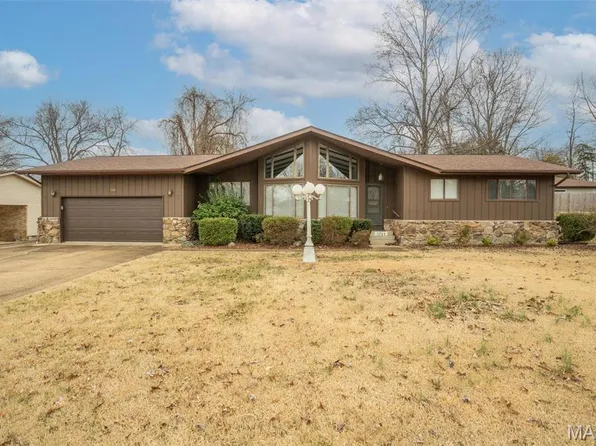 1726 Zehm Ave, Poplar Bluff, MO 63901