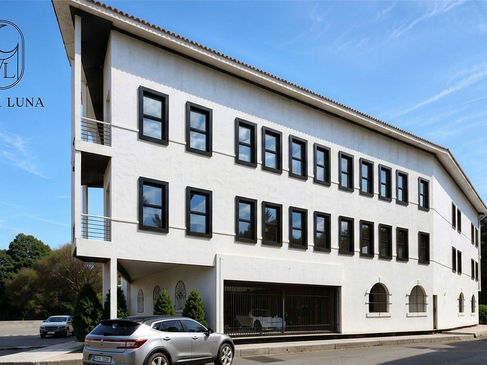 2nd image of 76 Main St #1