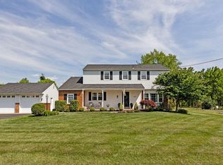 1537 Temple Dr, Maple Glen, PA 19002