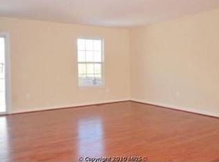 7421 Flag Harbor Dr, District Heights, MD 20747