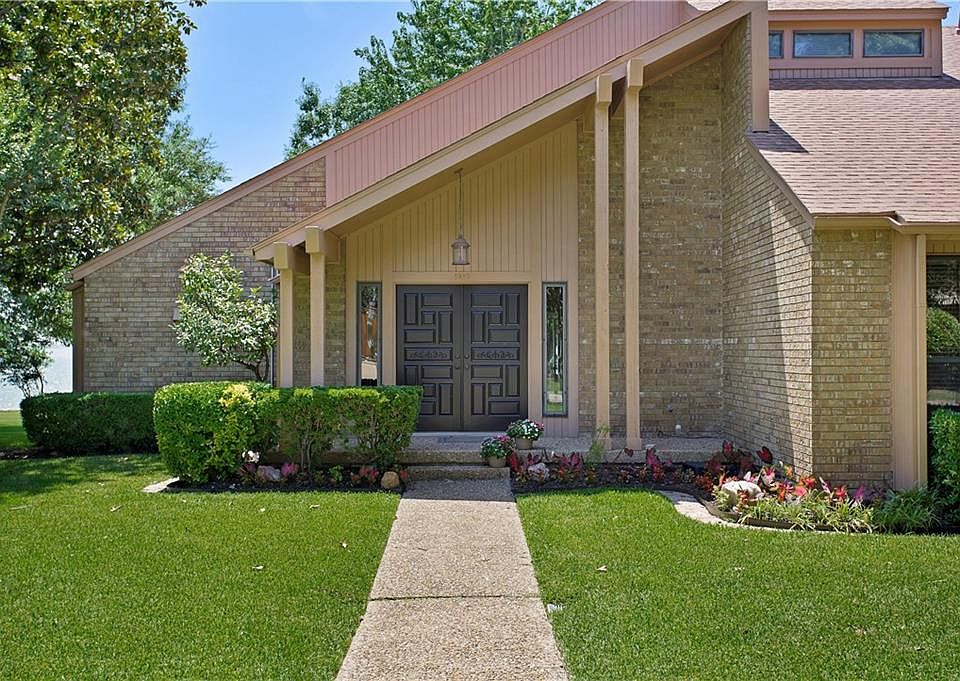 1st image of 1310 S Lakeshore Dr