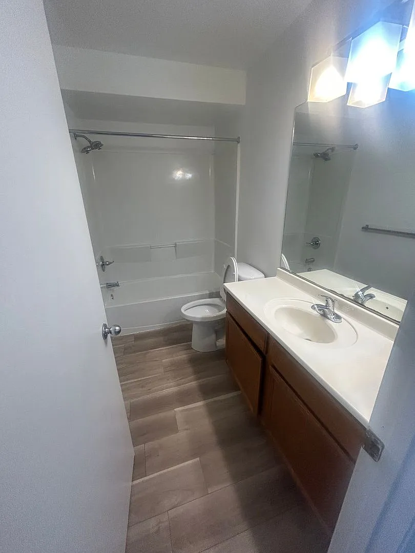 Single Family House - PHA Ready! — Photo 2