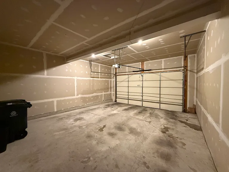 4415 Medallion Dr — Photo 52
