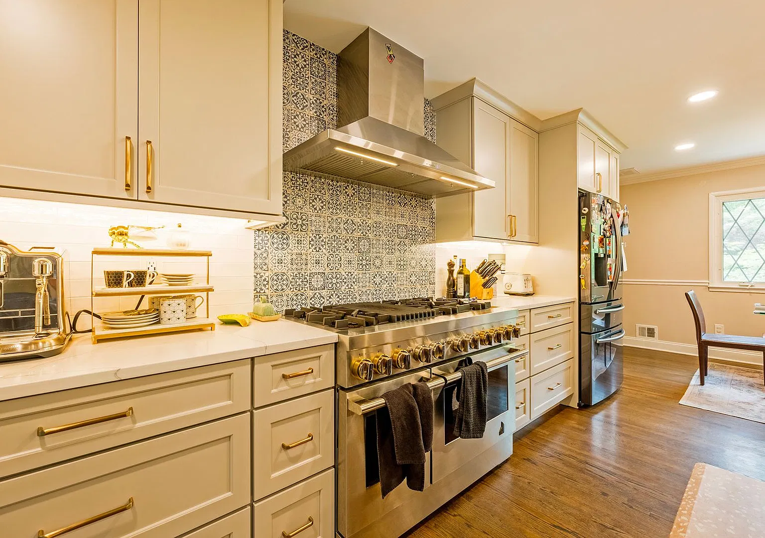 Elegant 4BR W/ Dens Retreat with Stunning Backyard Oasis & Attached Garage — Photo 3