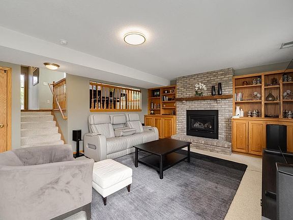 4th image of 17601 Evener Way