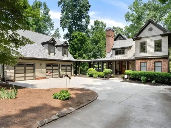 328 Grand Overlook Dr, Seneca, SC 29678