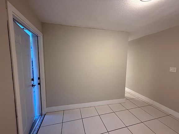 4th image of 2473 SW 14th St #2