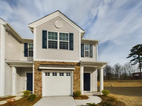 8021 Murray Branch Dr, Charlotte, NC 28216