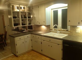 5956 Miller Rd, Niagara Falls, NY 14304