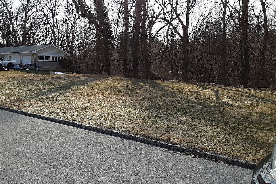 2nd image of 418 Trudy Rd