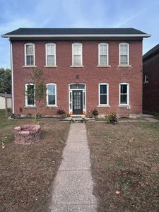 2081 Garfield Ave, Dubuque, IA, 52001