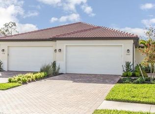1562 Oceania Dr S, Naples, FL 34113